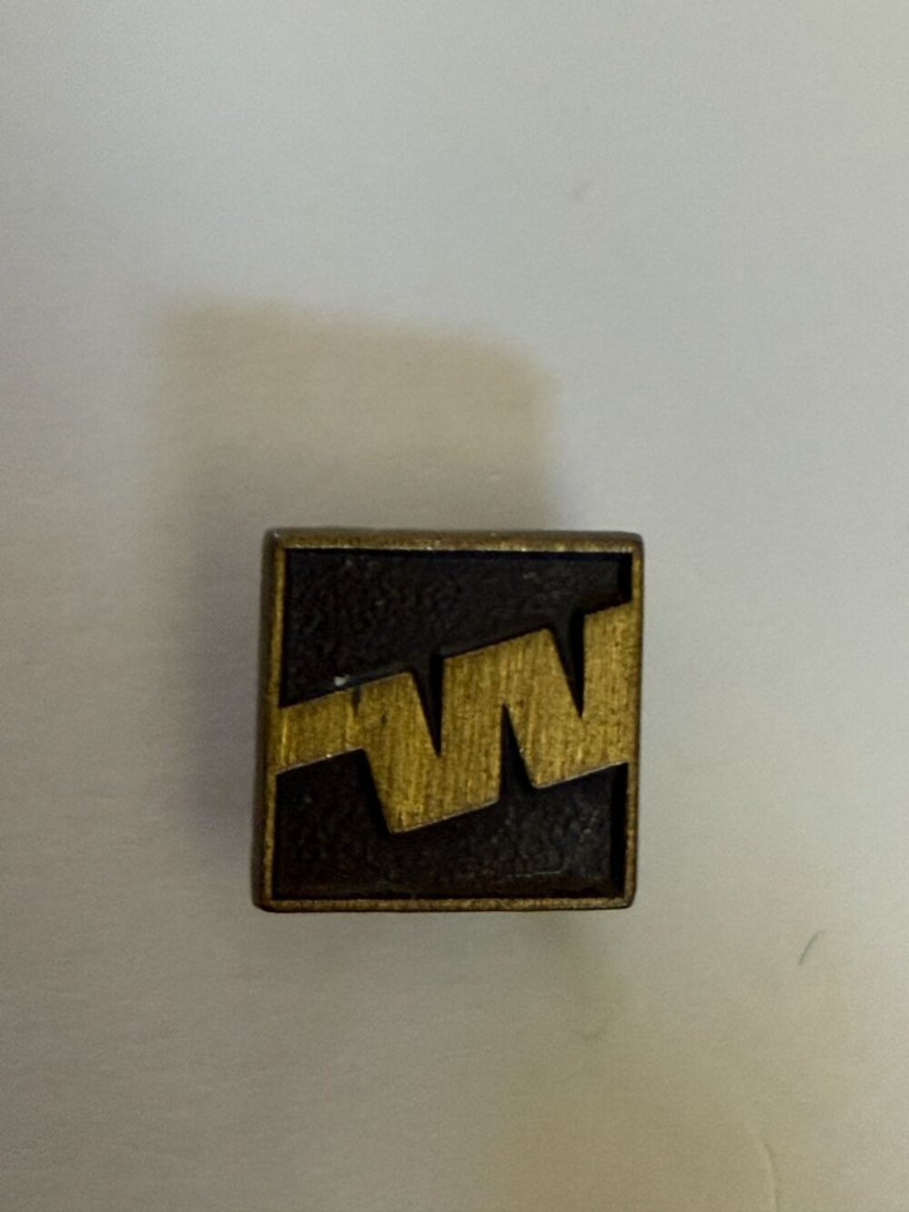 Western Airlines Vintage Employee Pin Stylized W Logo Aviation Memorabilia